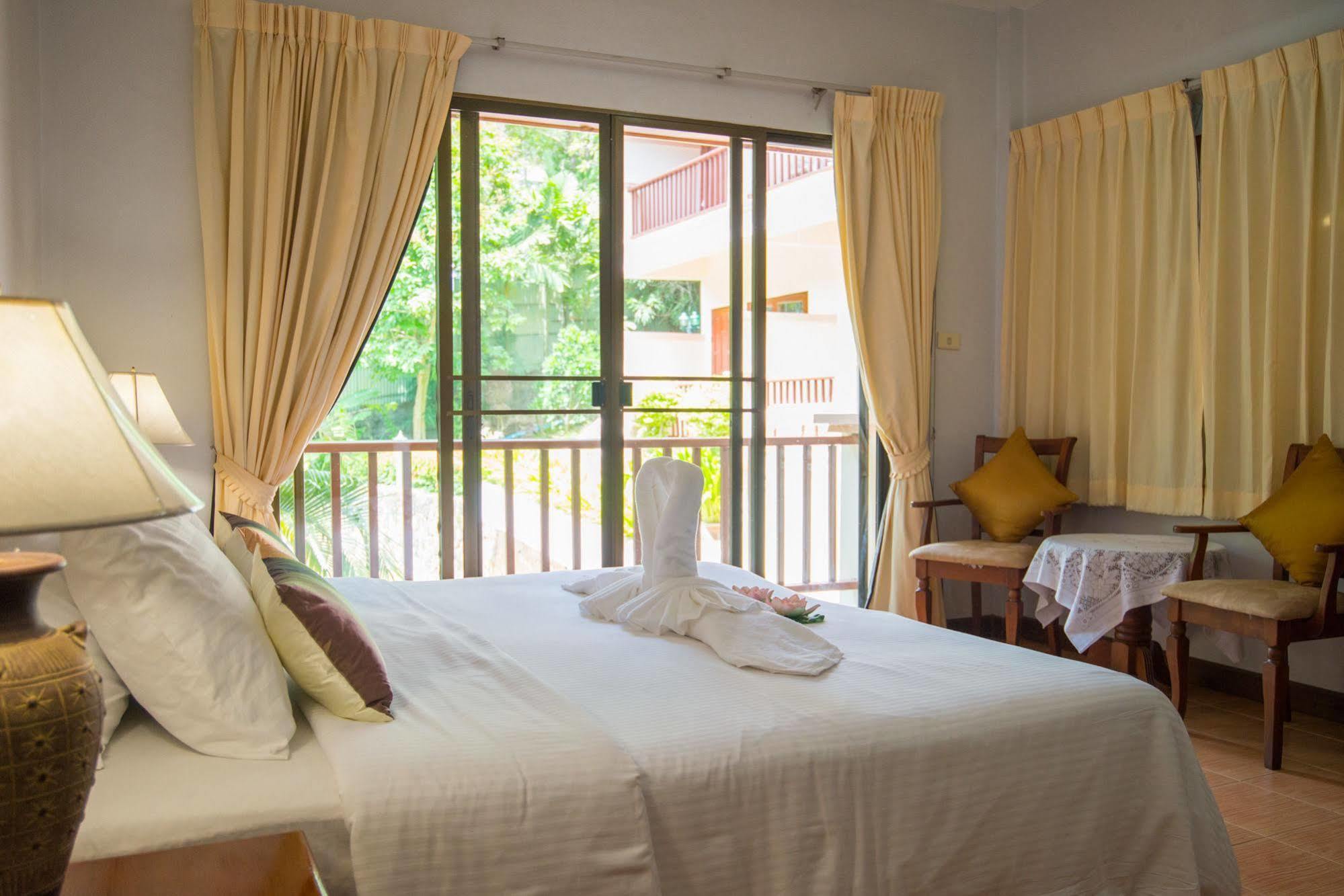 Hotel Inter House Kata Exterior foto